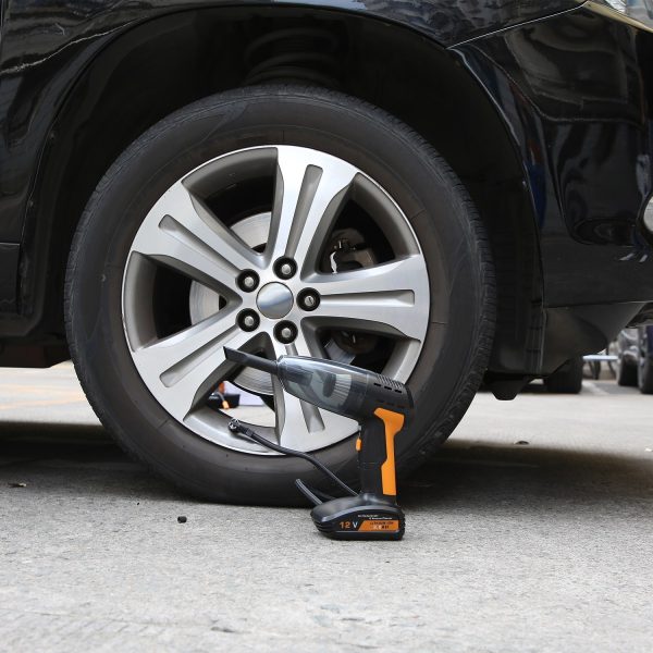 4-in-1 Cordless Car Vacuum & Tire Inflator — 150 PSI, 9 kPa Suction, LED Light, Digital Gauge - Image 9