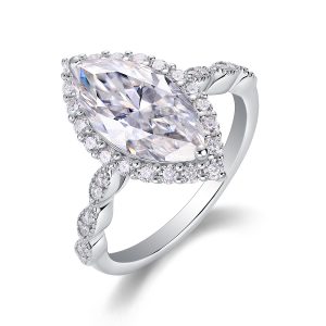 The Realm of Delight Moissanite Ring — S925 Sterling Silver, Platinum-Plated, Diamond-Like Brilliance