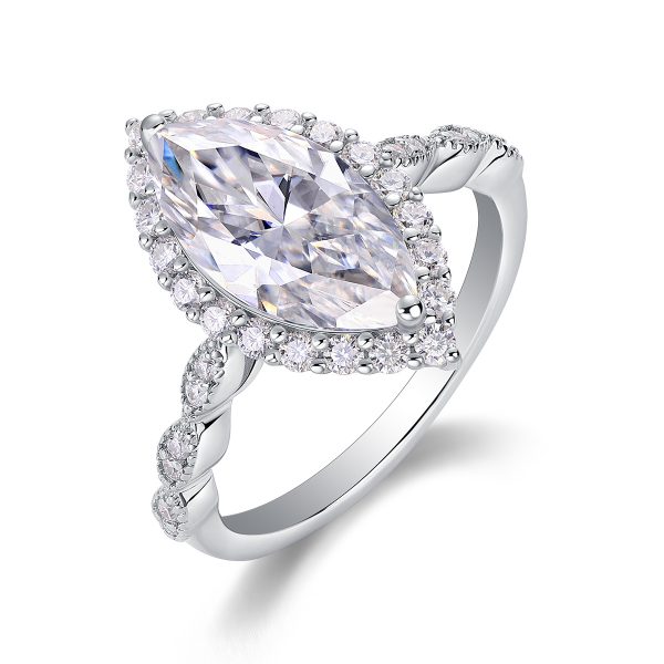 The Realm of Delight Moissanite Ring — S925 Sterling Silver, Platinum-Plated, Diamond-Like Brilliance