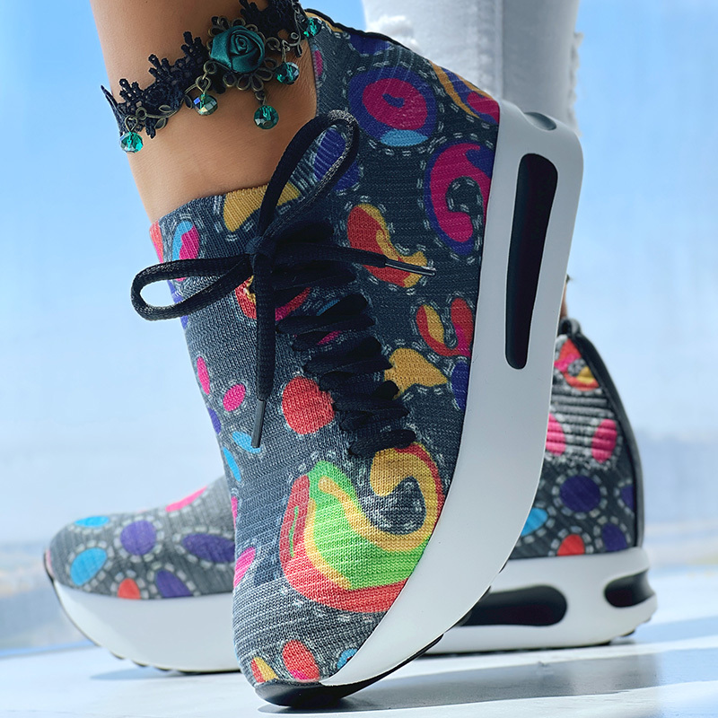 Women’s Random-Print Side Lace-Up Slip-On Sneakers — Lightweight, Elastic Fit, Low-Top 4 Women’s Random-Print Side Lace-Up Slip-On Sneakers — Lightweight, Elastic Fit, Low-Top - Image 4