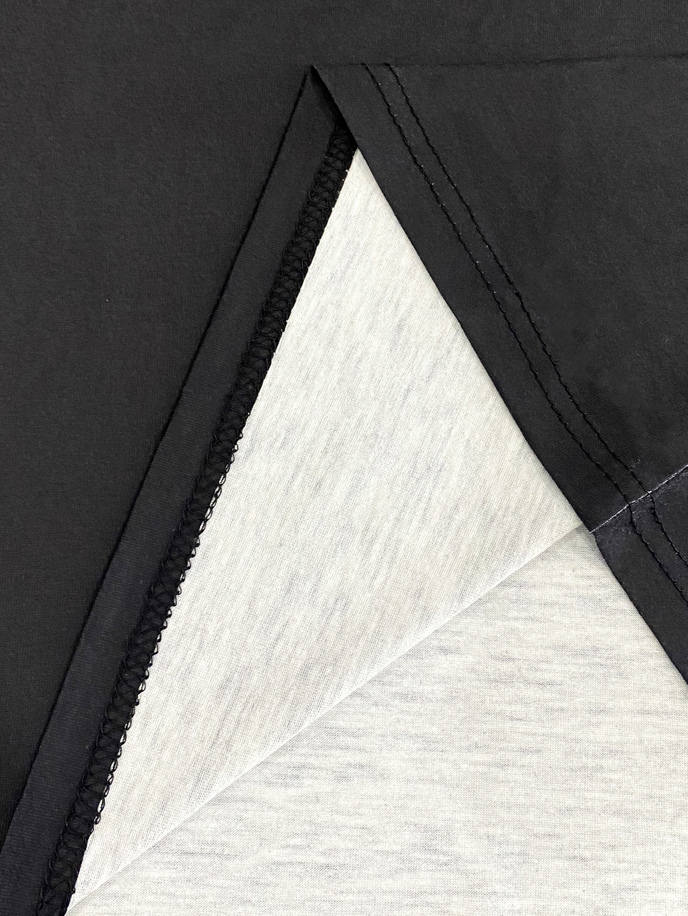 Men's Holiday Santa Claus 3D Printed T-shirt - Breathable, Stretchy, Summer-Ready 2 Men's Holiday Santa Claus 3D Printed T-shirt - Breathable, Stretchy, Summer-Ready - Image 2